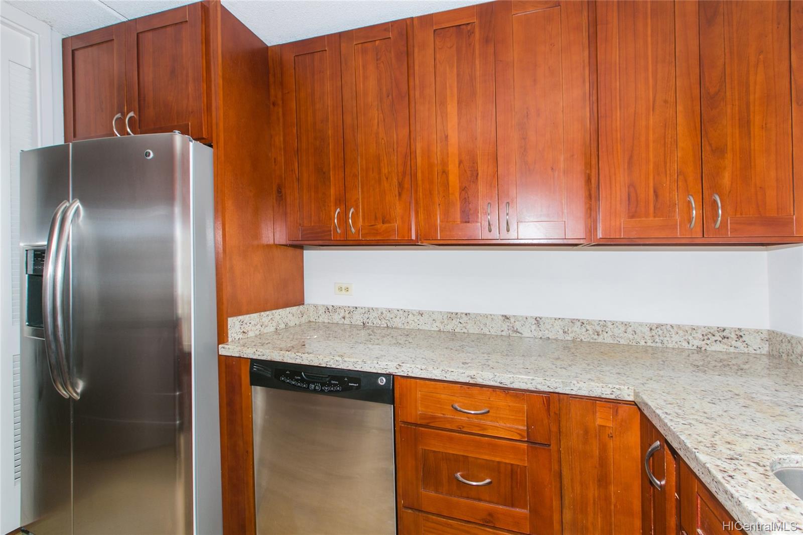 1717 Ala Wai Boulevard  Unit 1602