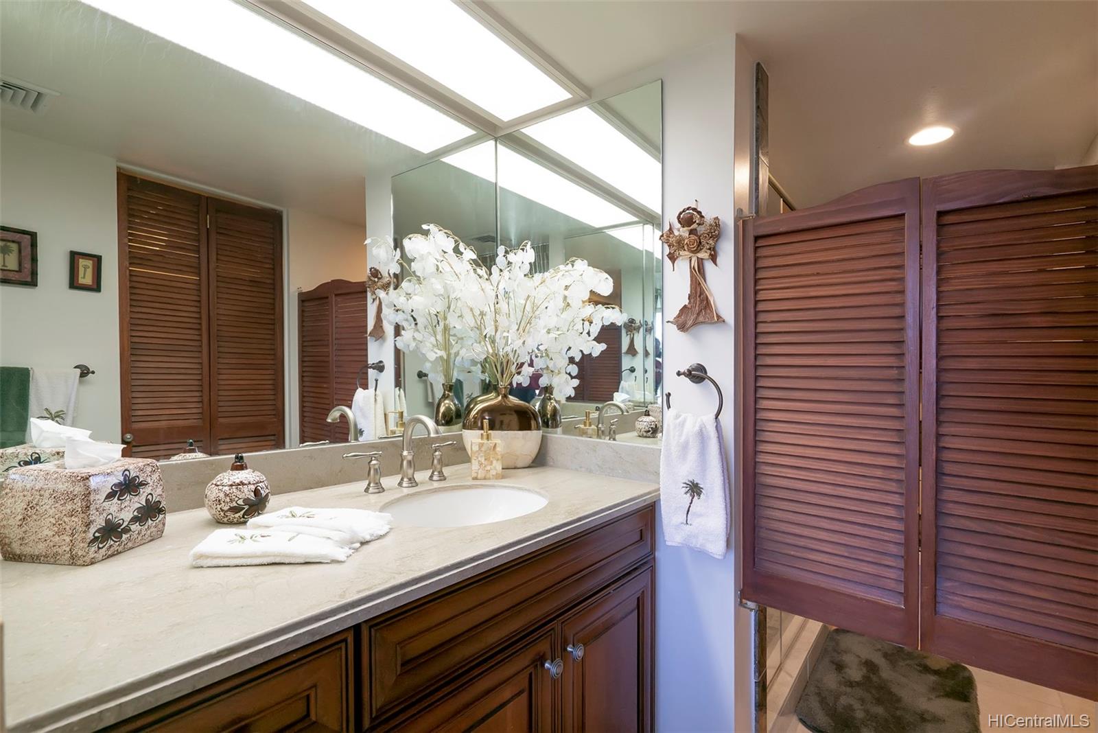 1860 Ala Moana Boulevard  Unit 1600