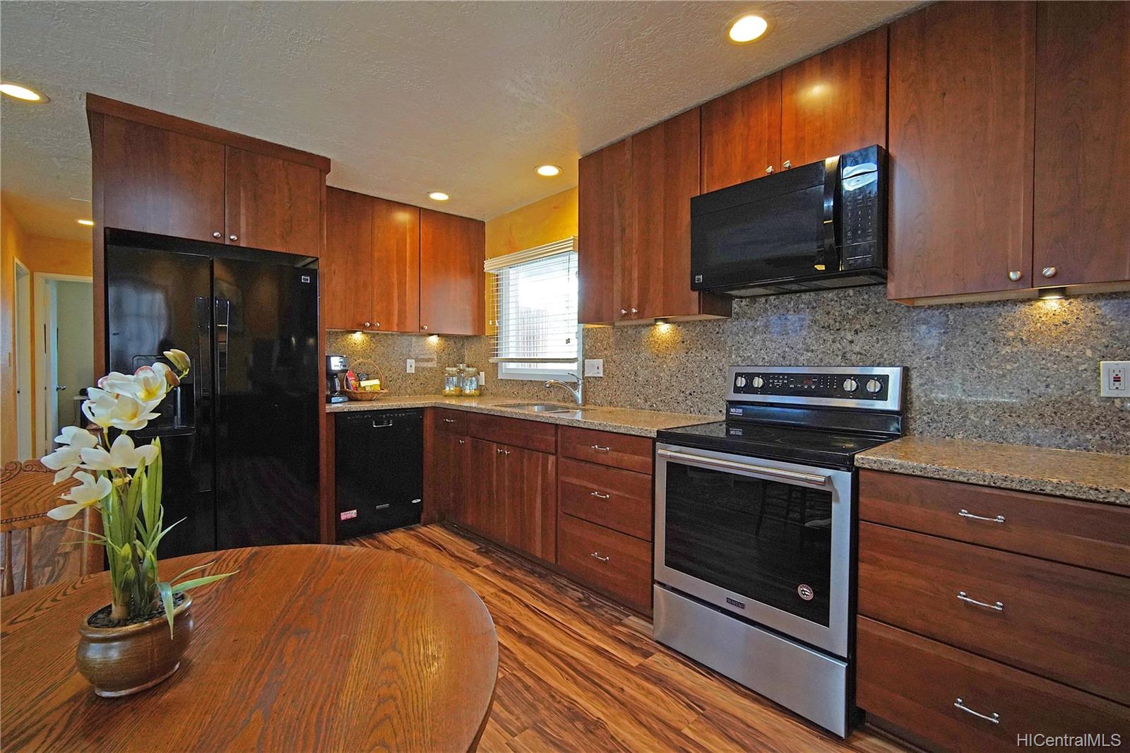 340 Manono Street  Unit 2