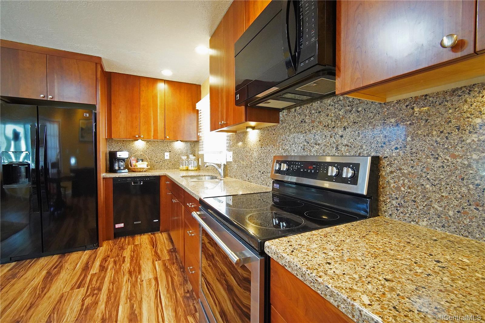 340 Manono Street  Unit 2