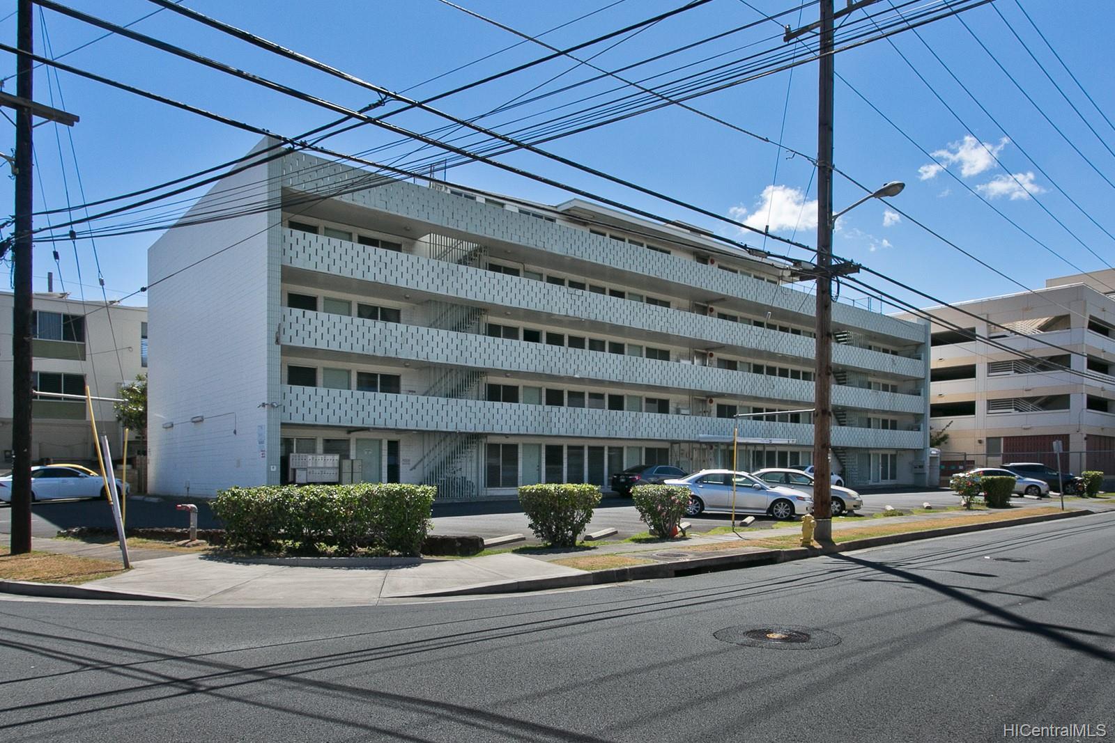 2501 Coyne Street Unit 205 2501 Coyne Street Unit 205