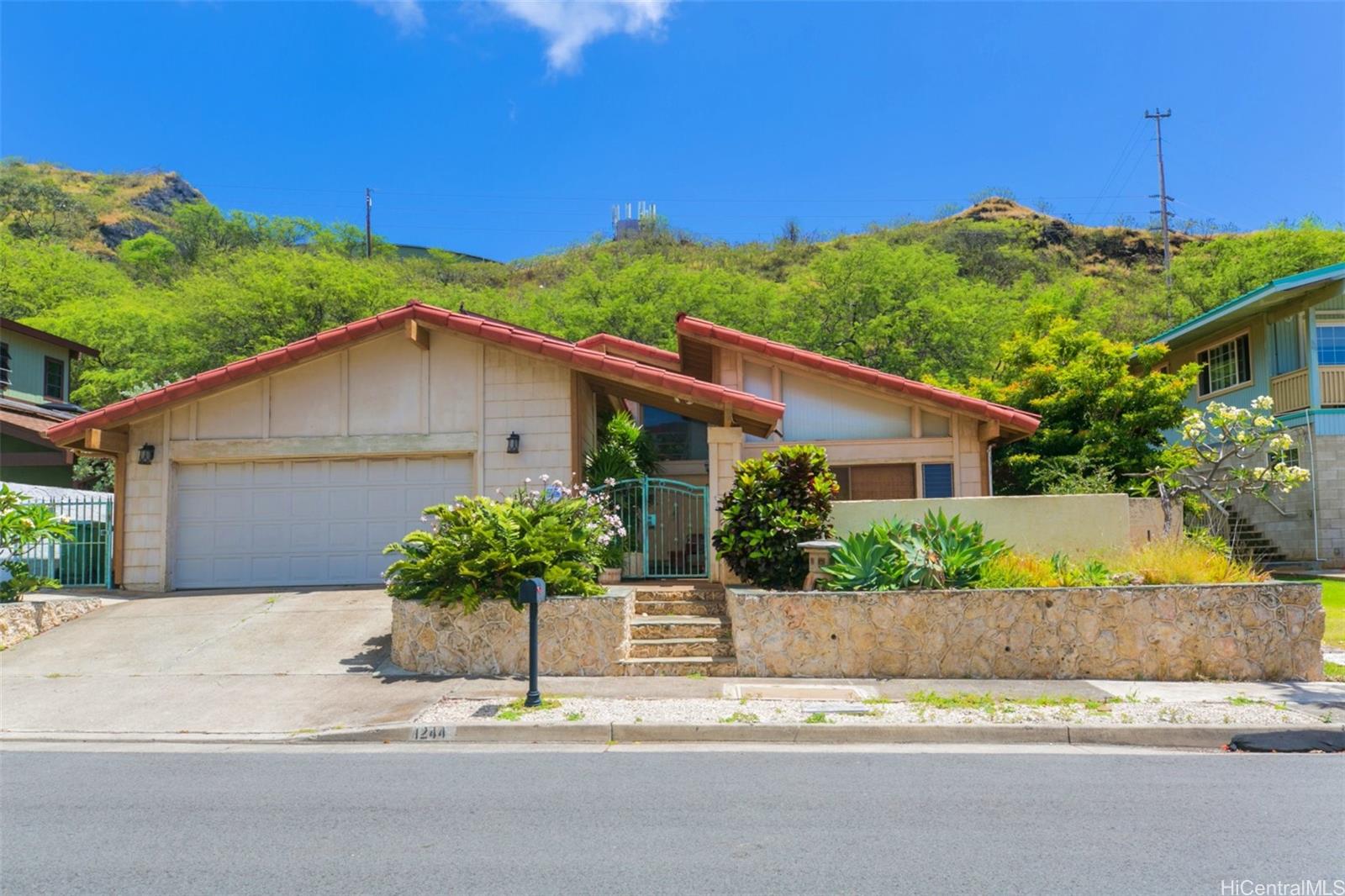 1244 Mokuhano Street