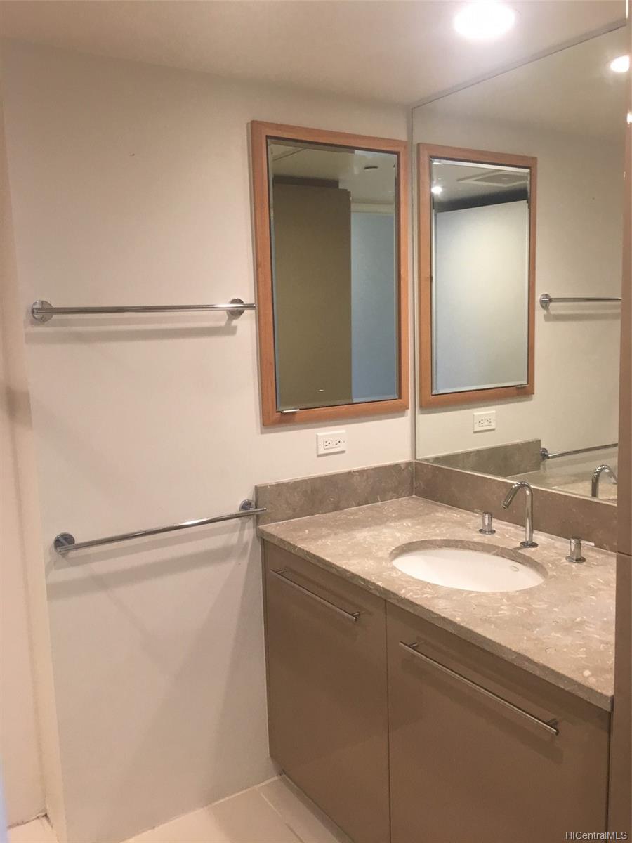 1200 Queen Emma Street  Unit 812
