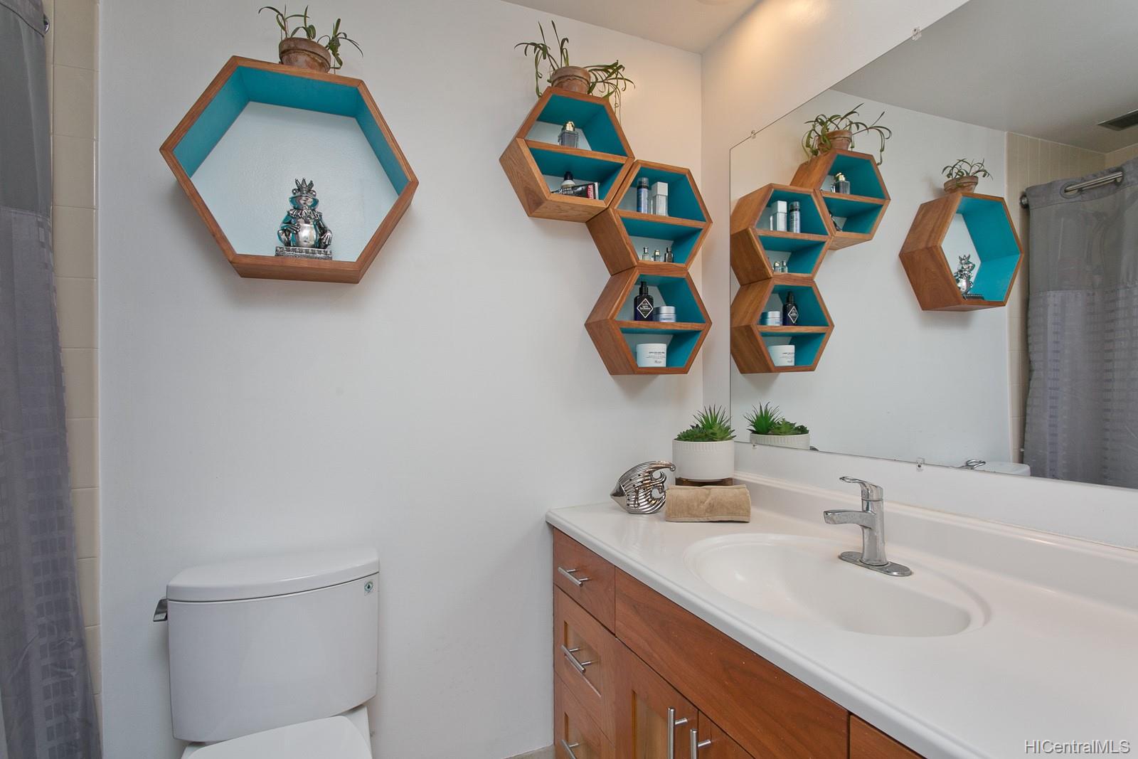 700 Richards Street  Unit 2206