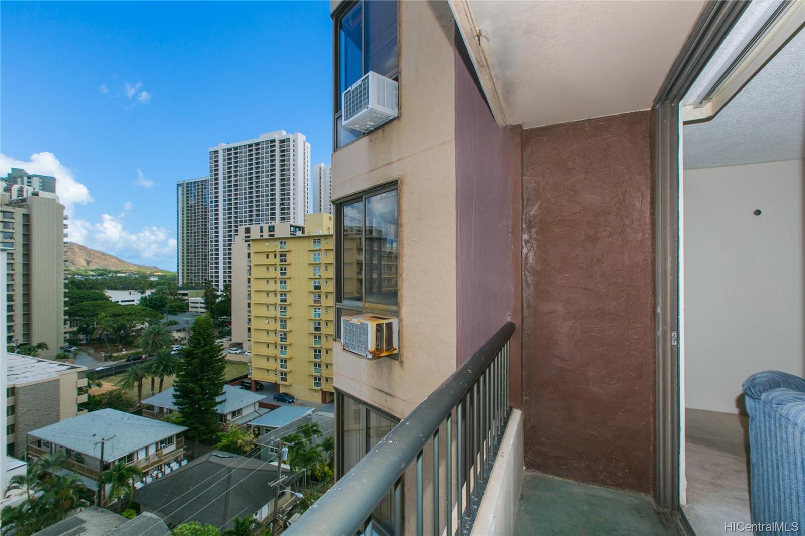 Monte Vista 320 Liliuokalani Avenue Unit 1002 Honolulu HI 96815 listed