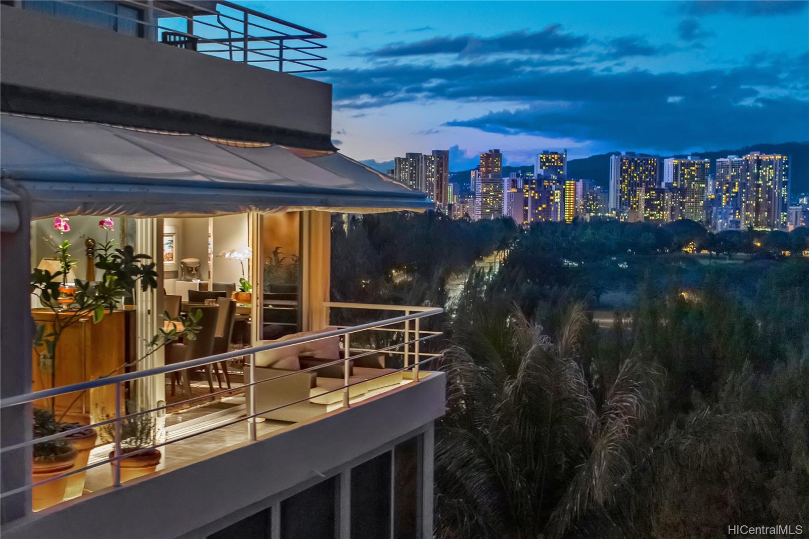 2979 Kalakaua Avenue  Unit 904