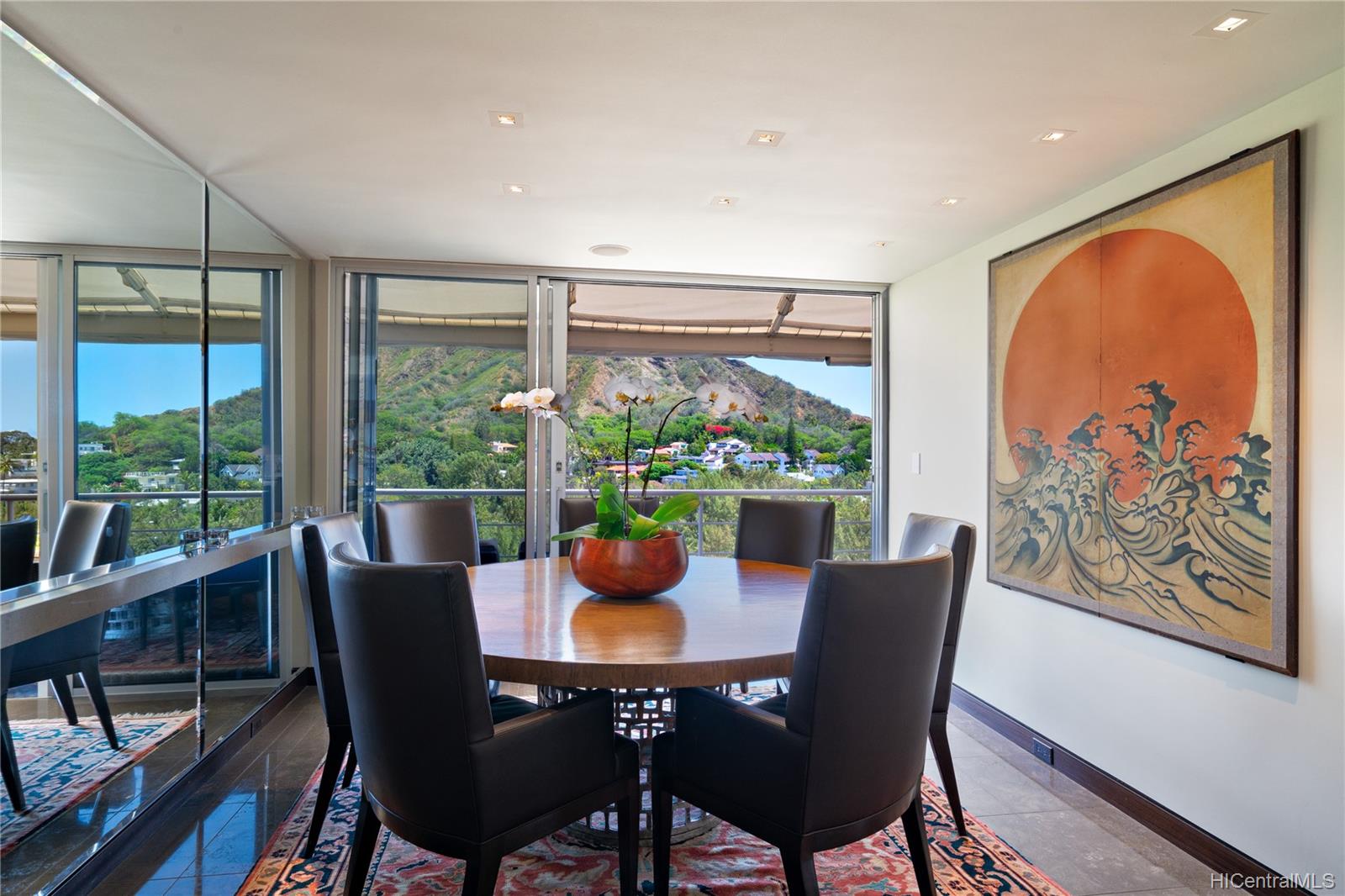 2979 Kalakaua Avenue  Unit 904