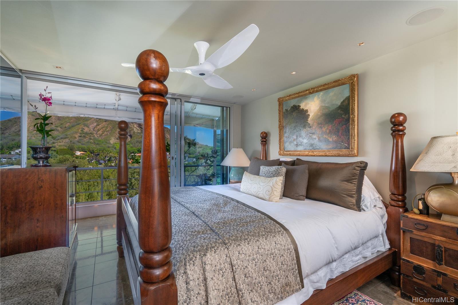 2979 Kalakaua Avenue  Unit 904