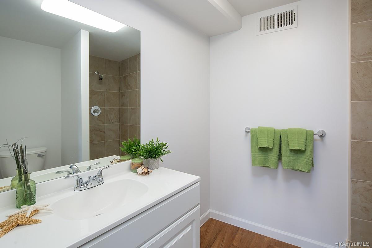 2333 Kapiolani Boulevard  Unit 2102