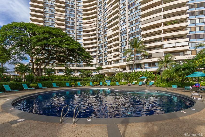 2333 Kapiolani Boulevard  Unit 2102
