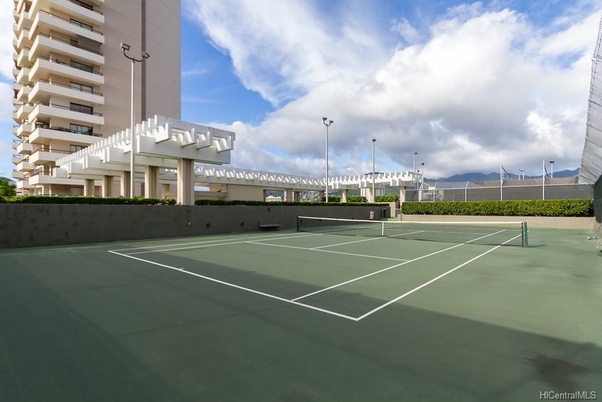 2333 Kapiolani Boulevard  Unit 2102