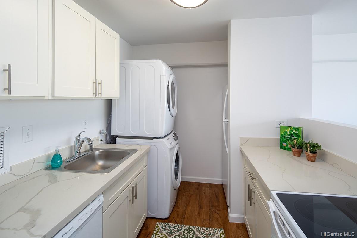 2333 Kapiolani Boulevard  Unit 2102