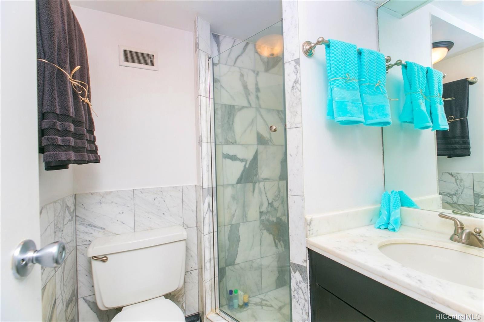 225 Queen Street  Unit 23E