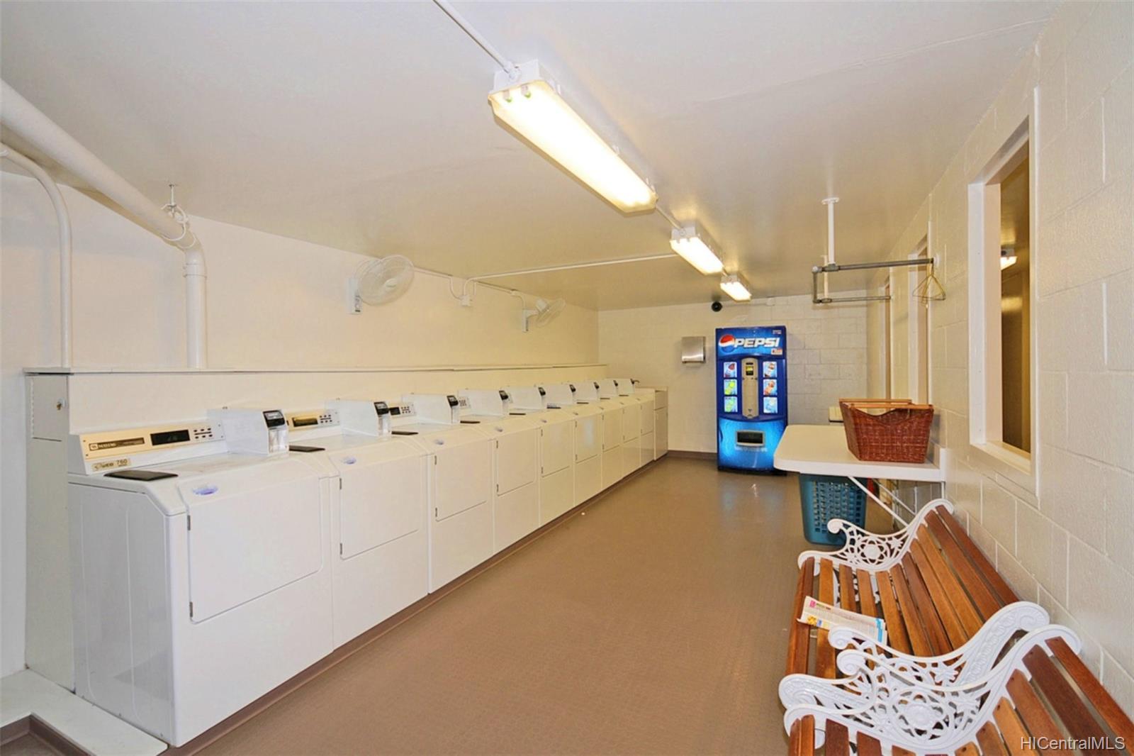 225 Queen Street  Unit 23E