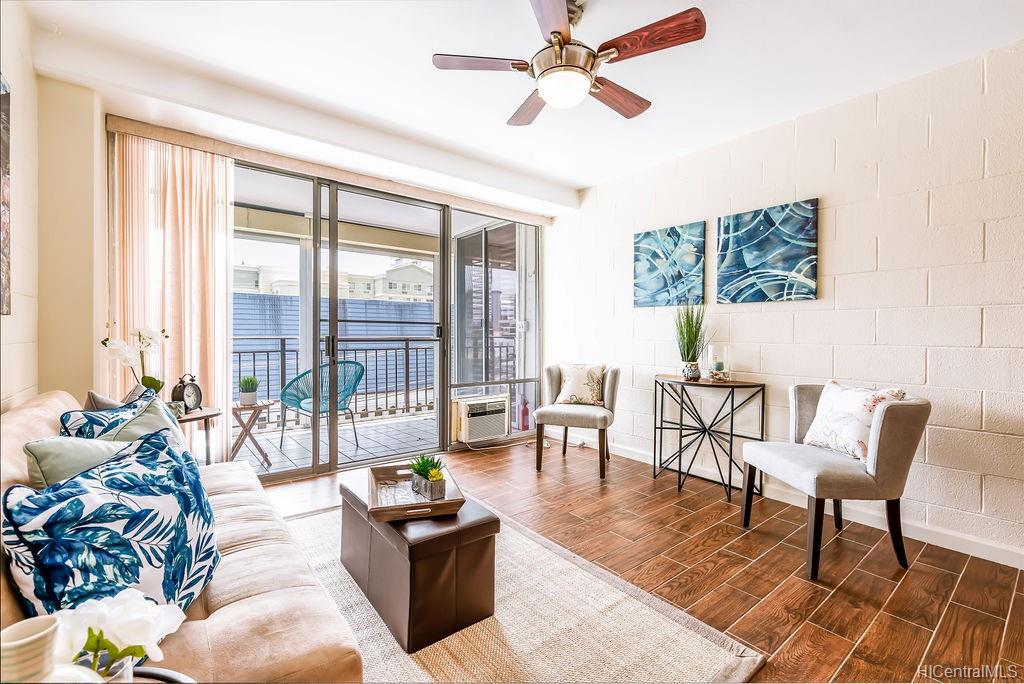 1415 Victoria Street  Unit 211