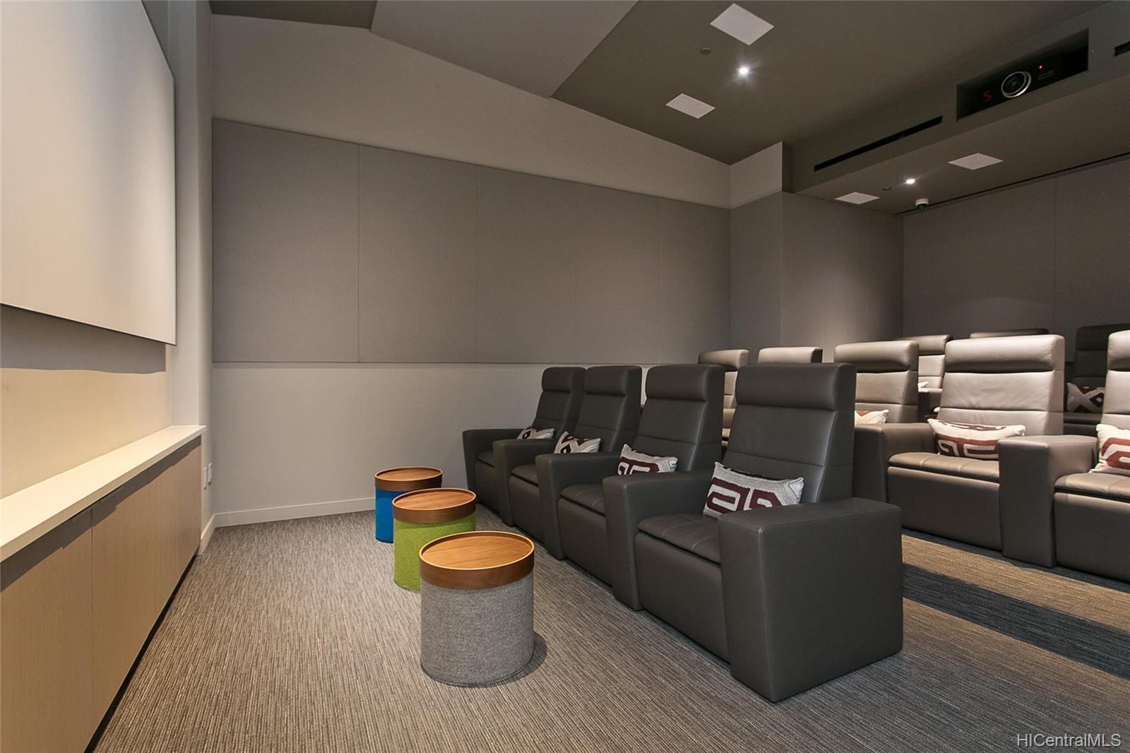 1001 Queen Street  Unit 3403