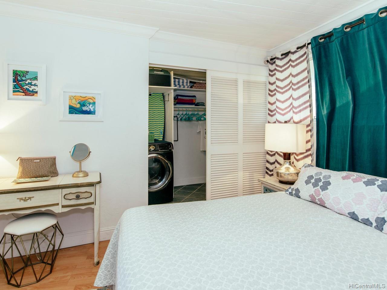 87-561 Farrington Highway  Unit 317