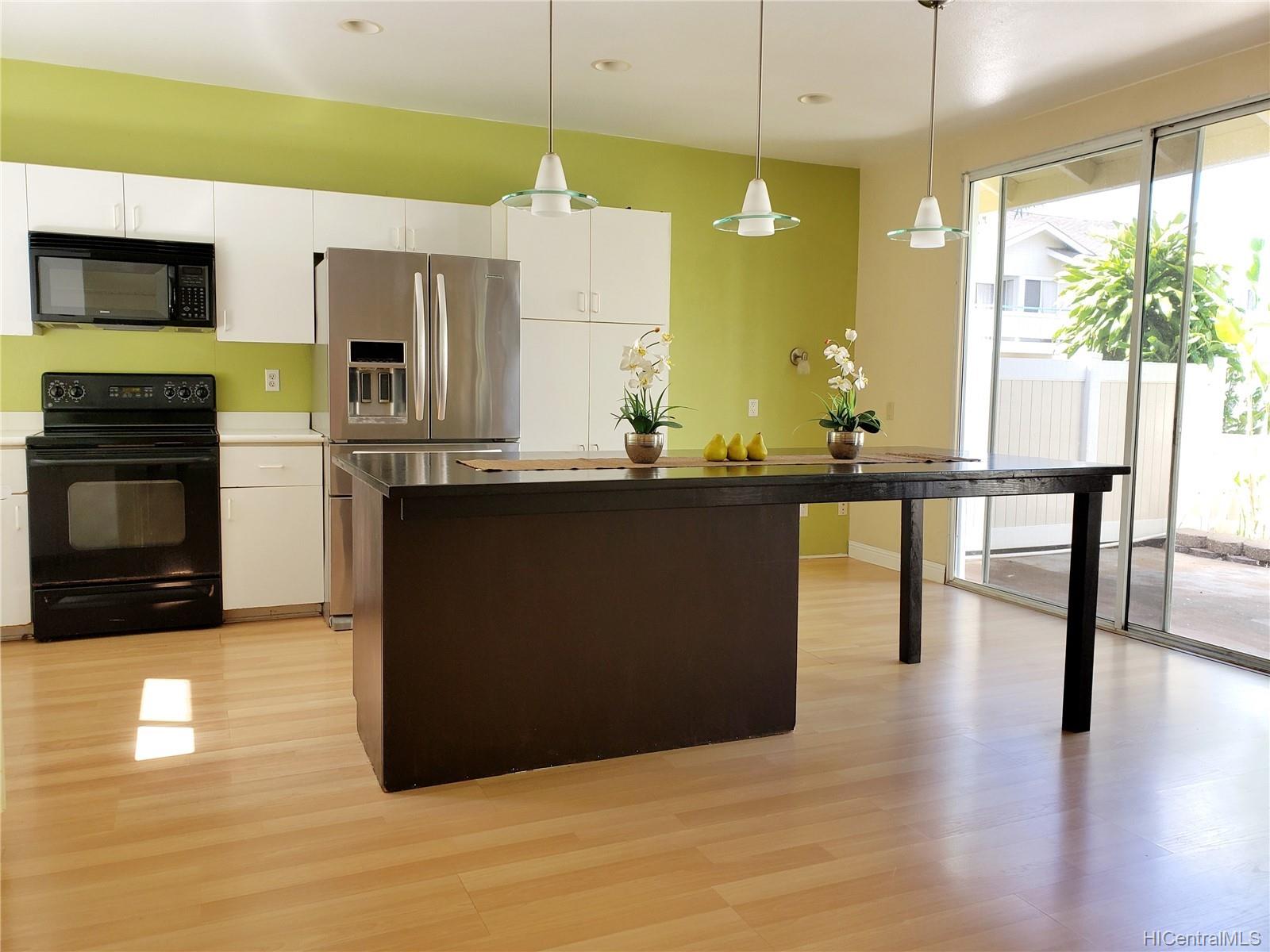 91-957 Laaulu Street  Unit F