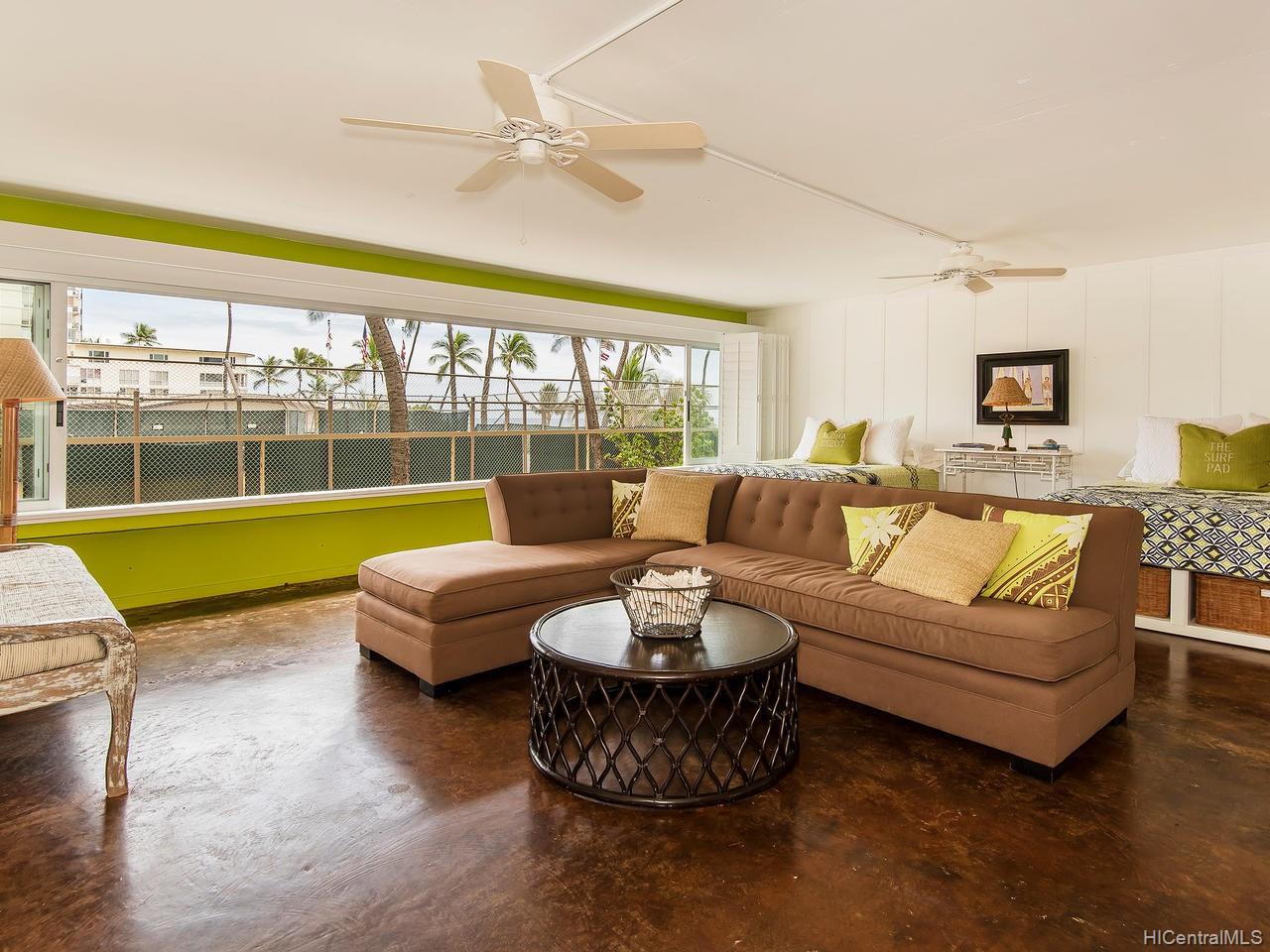 2895 Kalakaua Avenue  Unit 207