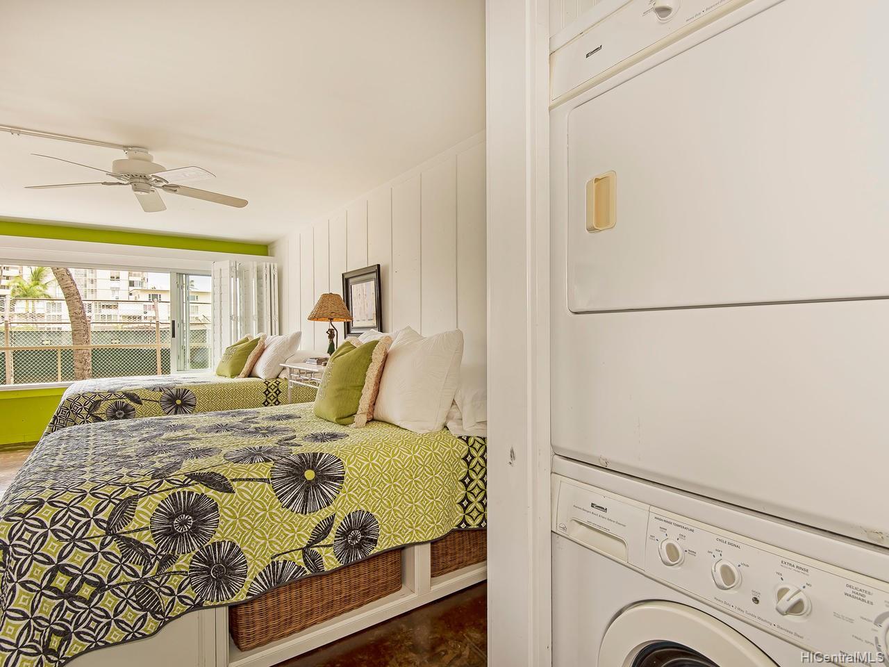 2895 Kalakaua Avenue  Unit 207