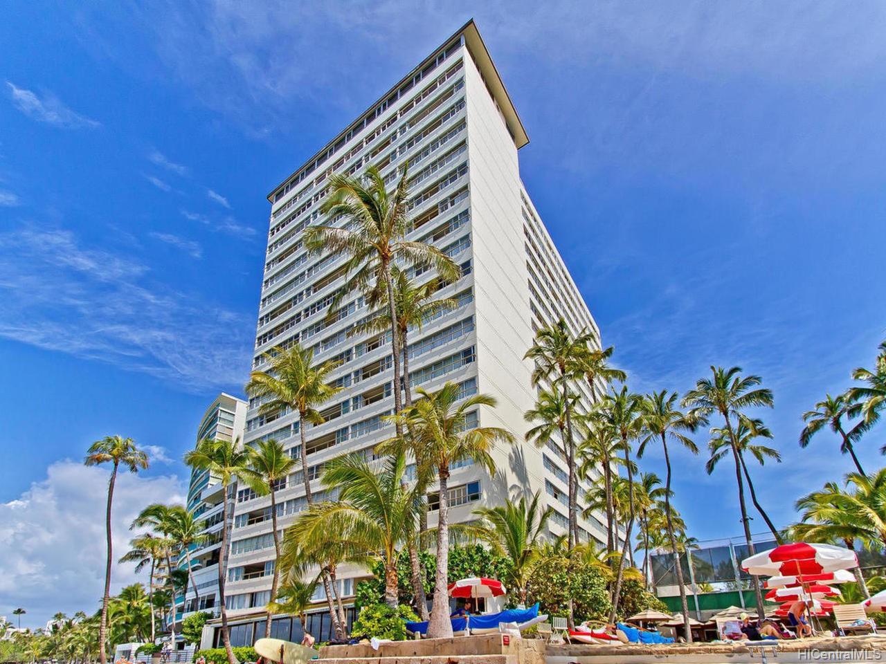 2895 Kalakaua Avenue  Unit 207