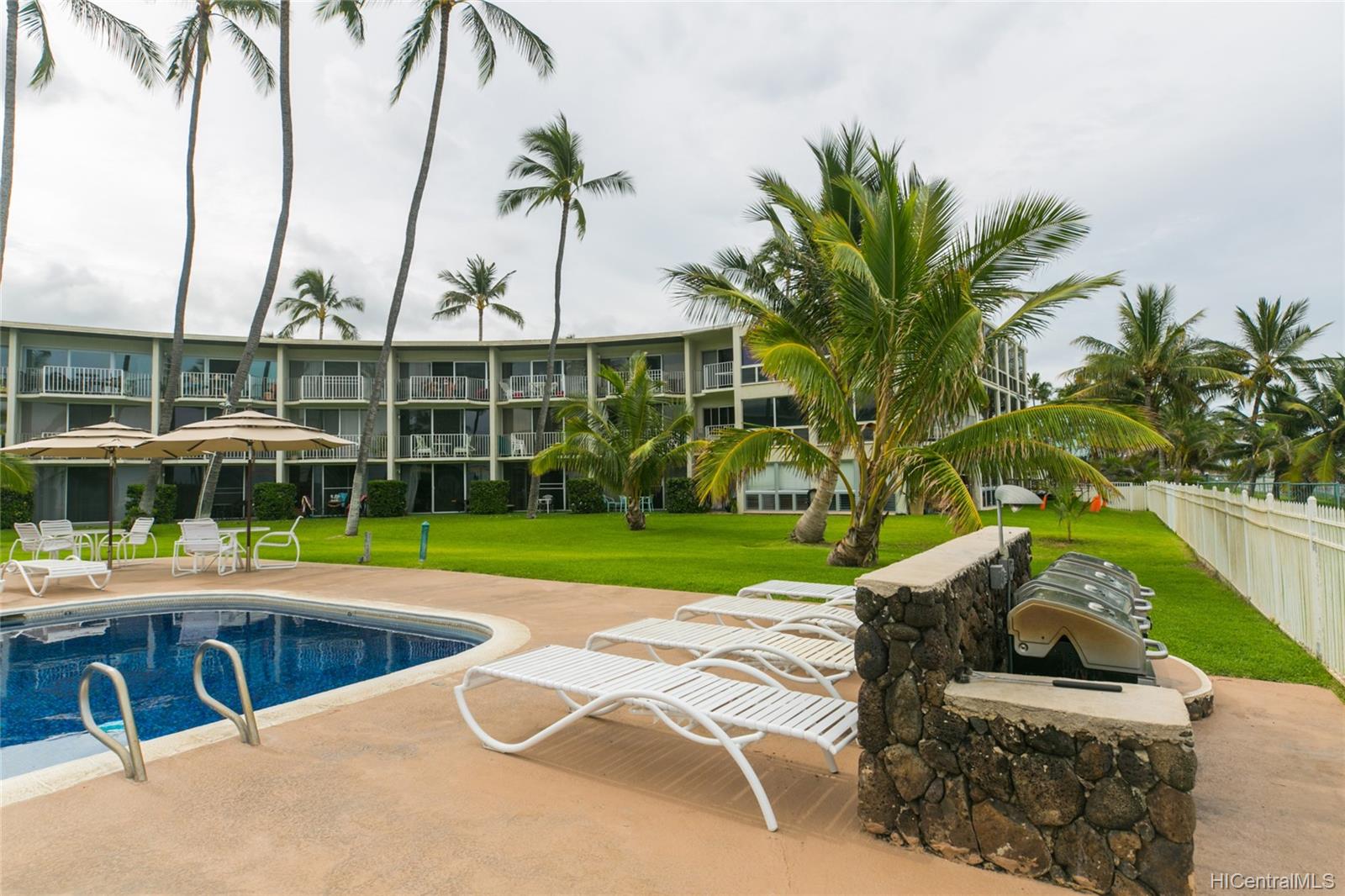 87-561 Farrington Highway  Unit 109