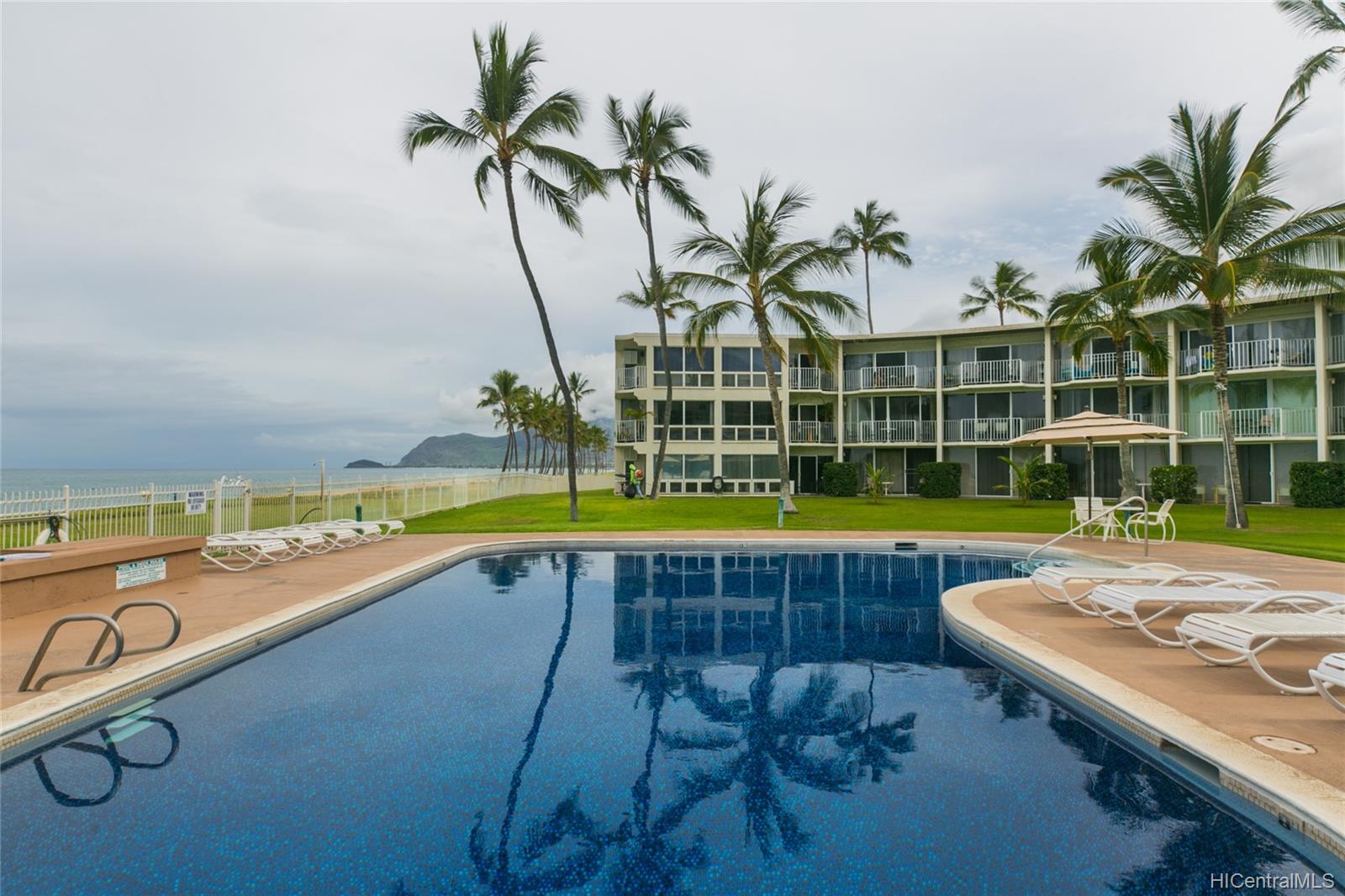 87-561 Farrington Highway  Unit 109