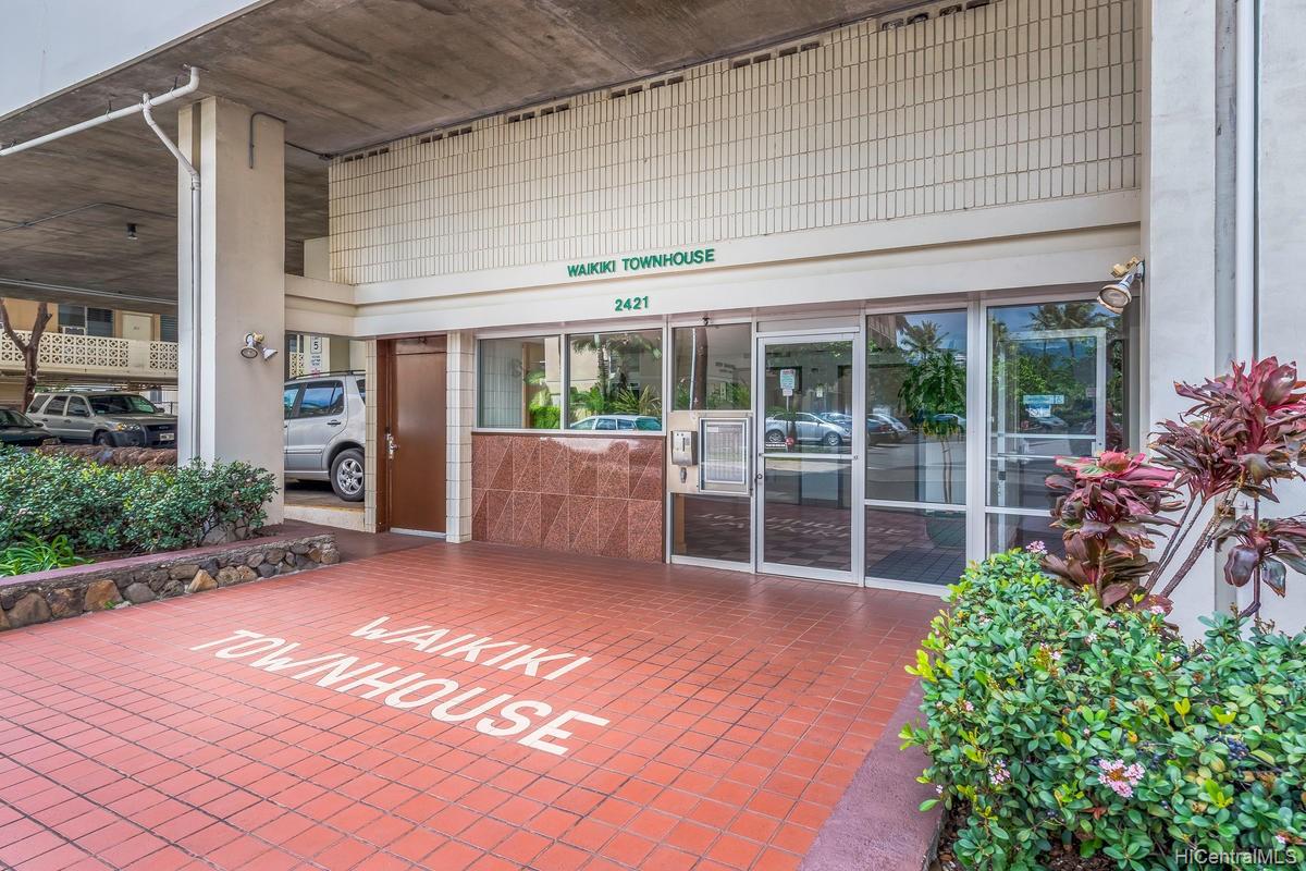 Waikiki Townhouse 2421 Tusitala Street Unit 1004 Honolulu HI 96815 sold