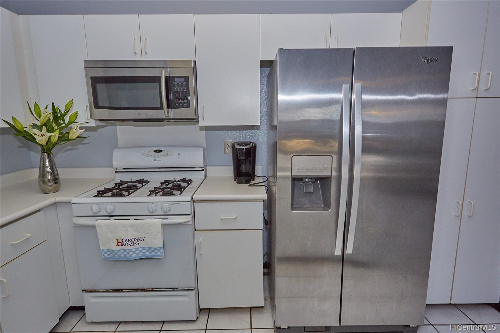 91-525 Puamaeole Street  Unit 37C