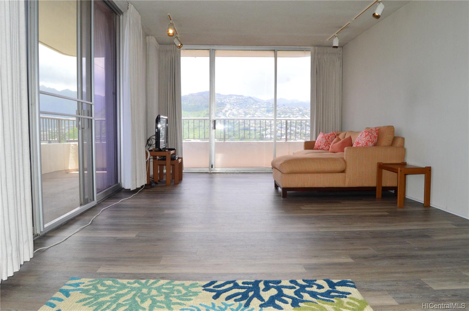 2825 S King Street  Unit 2504