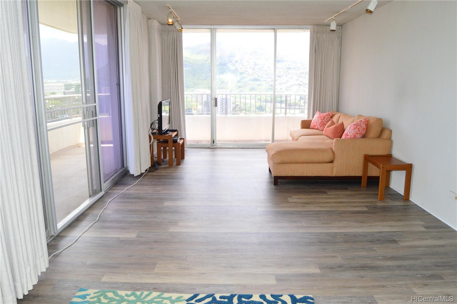 2825 S King Street  Unit 2504
