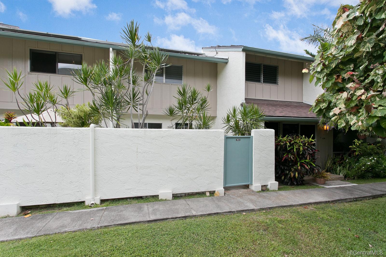 318-2 Kuau Street  Unit 702
