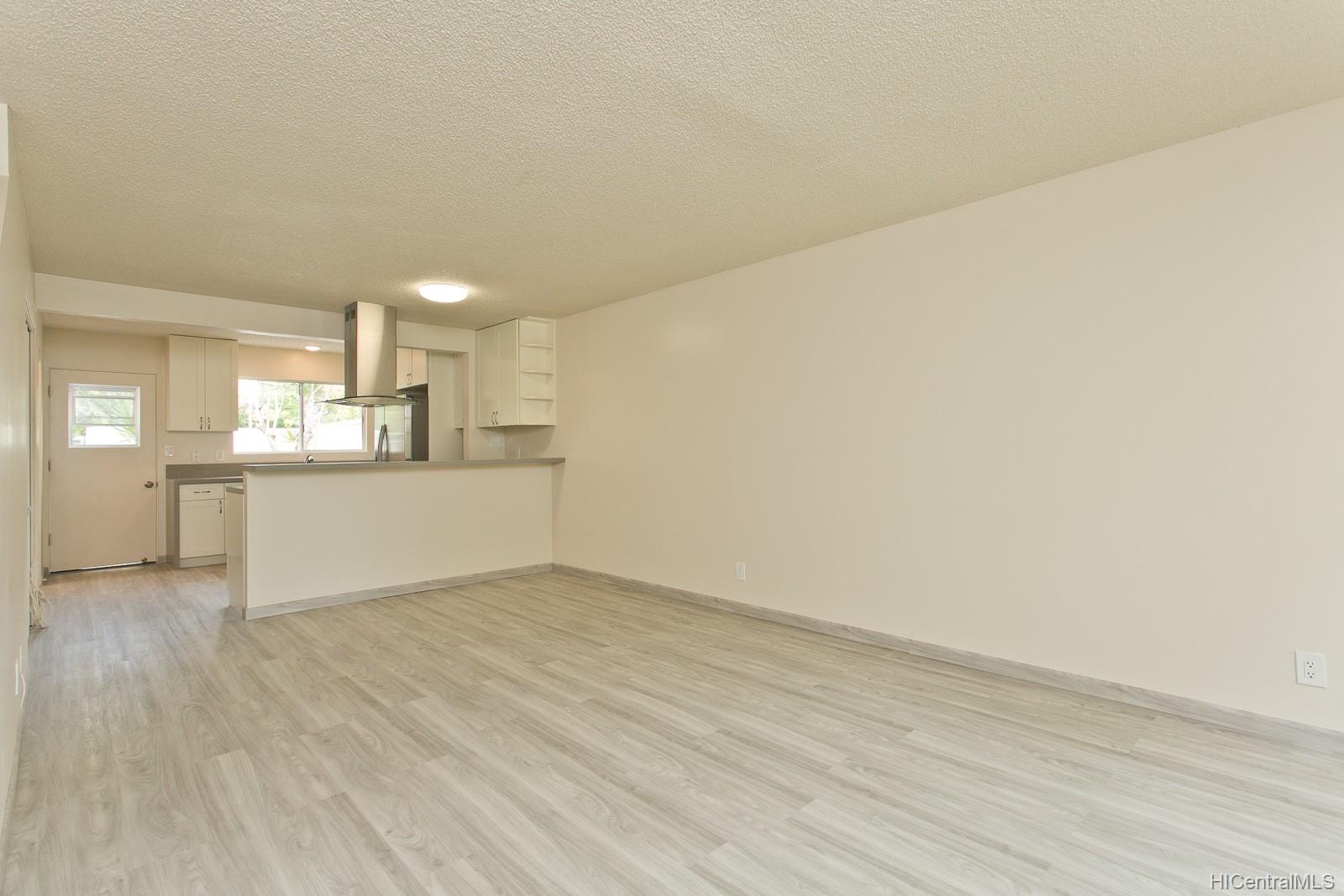 318-2 Kuau Street  Unit 702