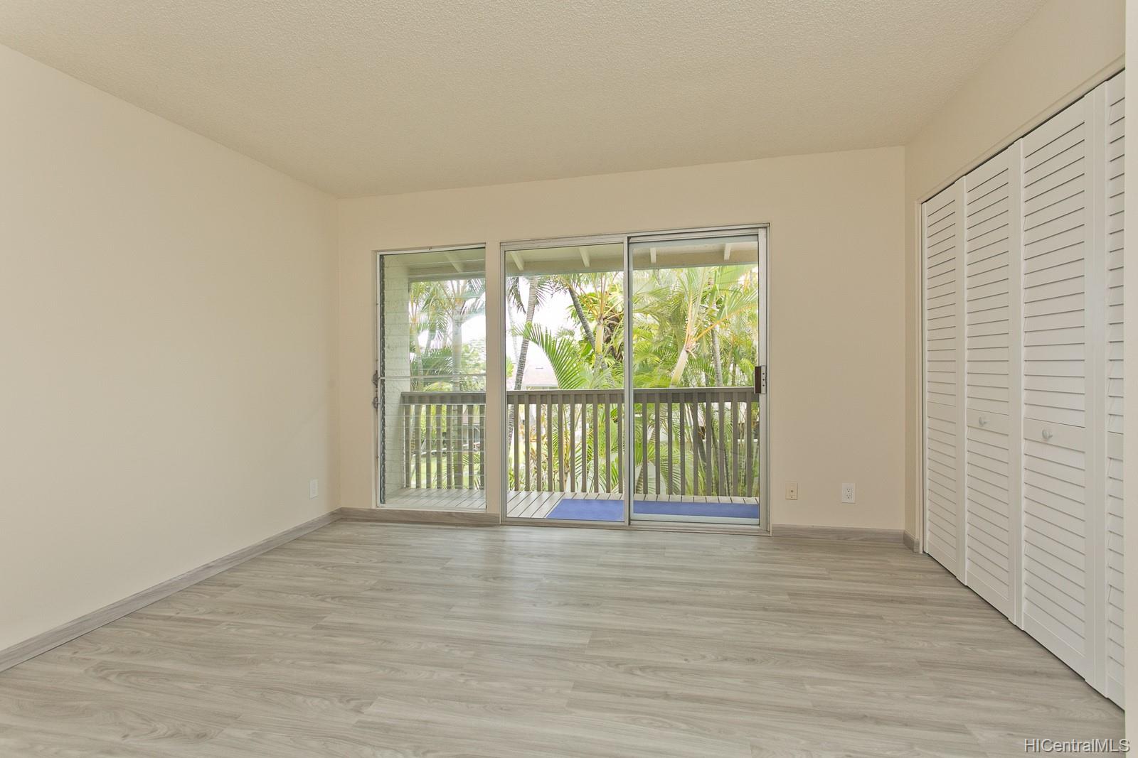 318-2 Kuau Street  Unit 702