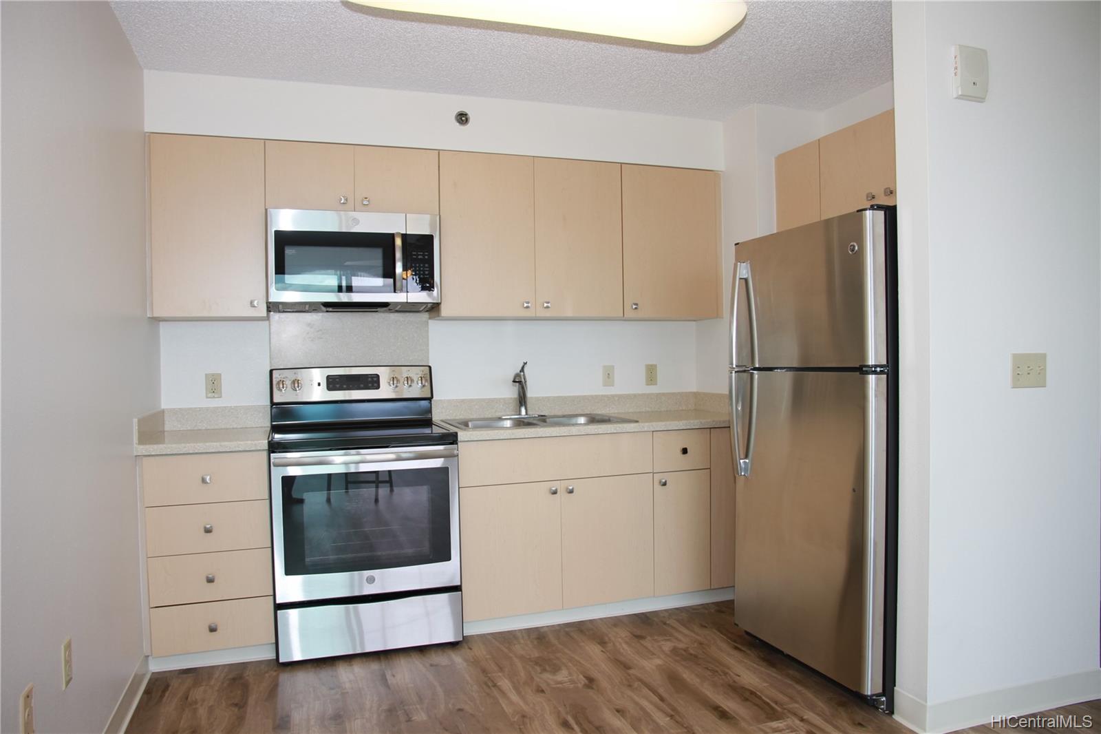 94-302 Paiwa Street  Unit 807