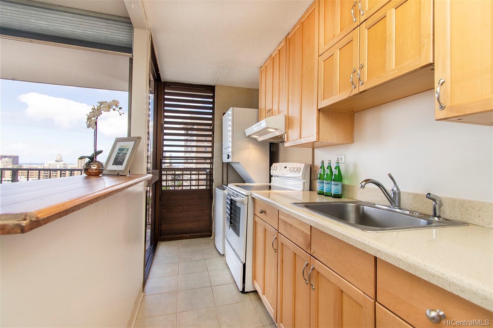1630 Liholiho Street  Unit 1001