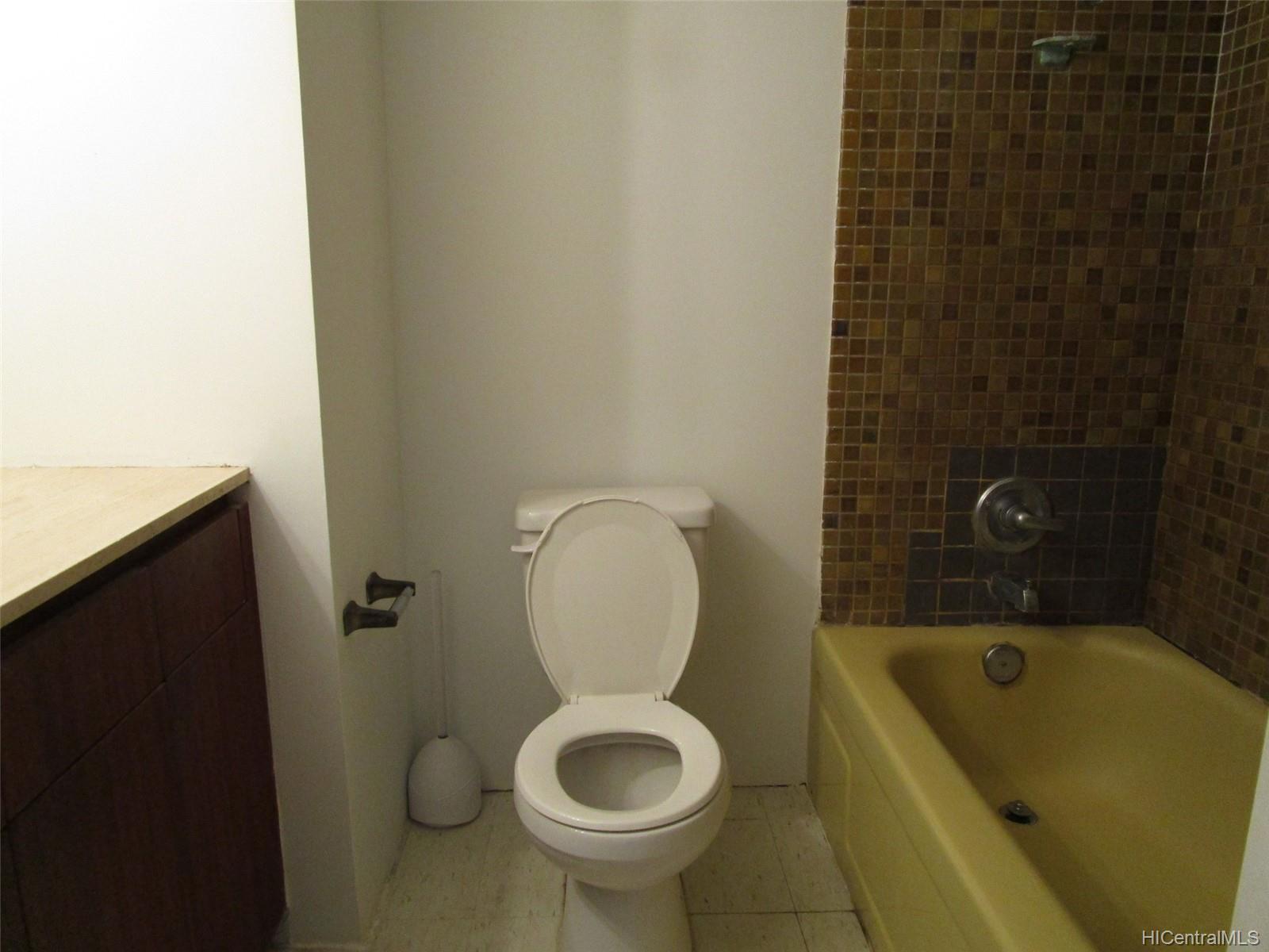 1750 Kalakaua Avenue  Unit 1712