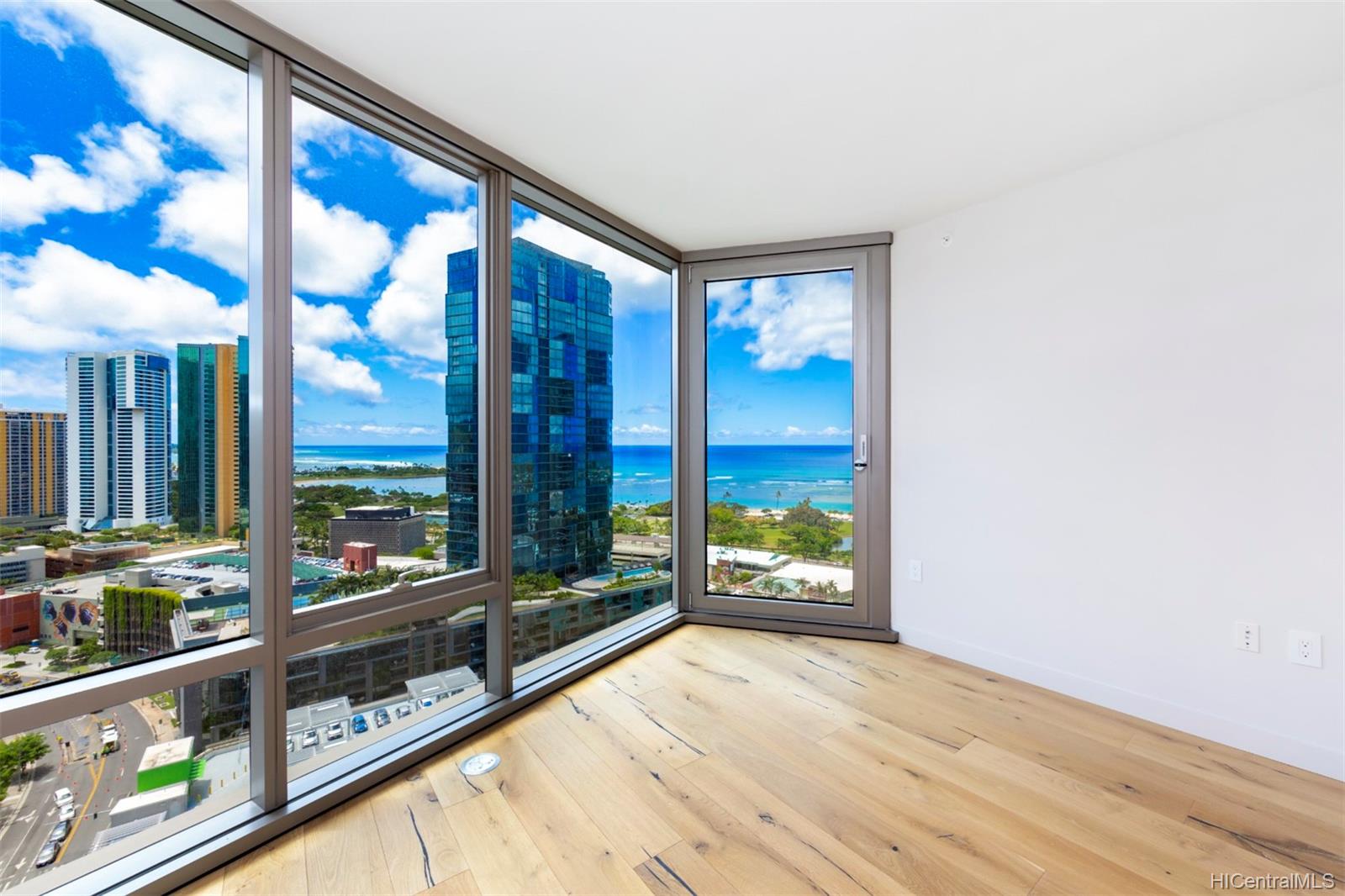 1001 Queen Street  Unit 2108
