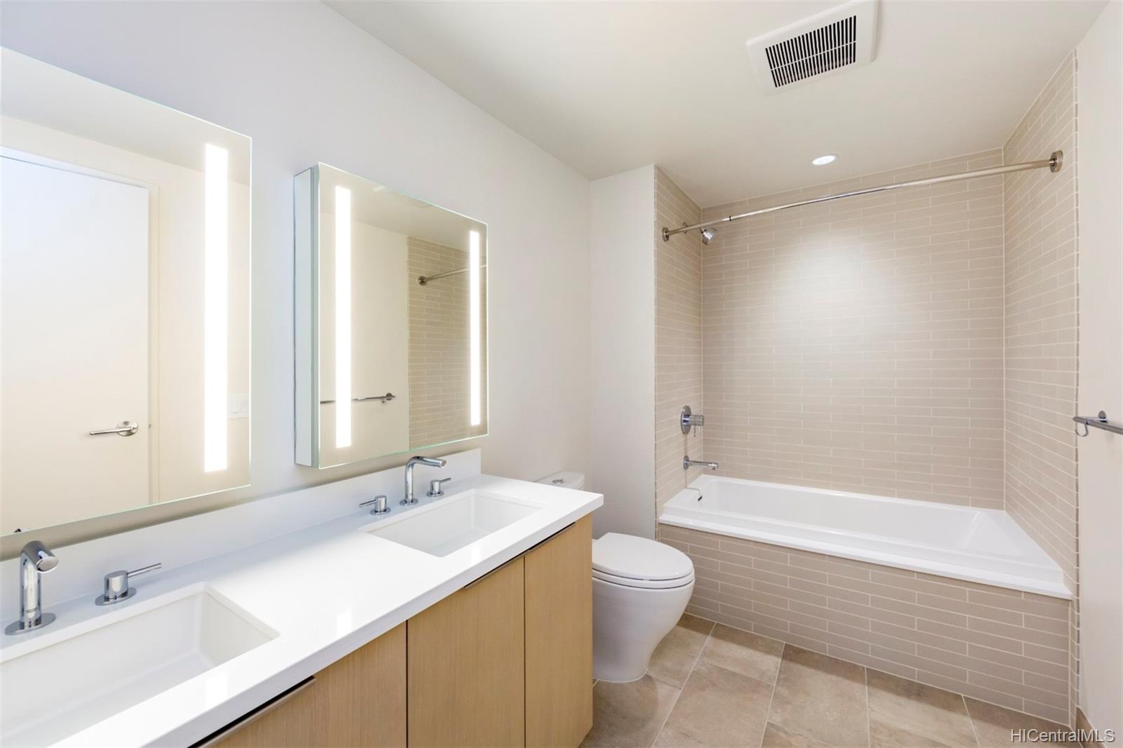 1001 Queen Street  Unit 2108