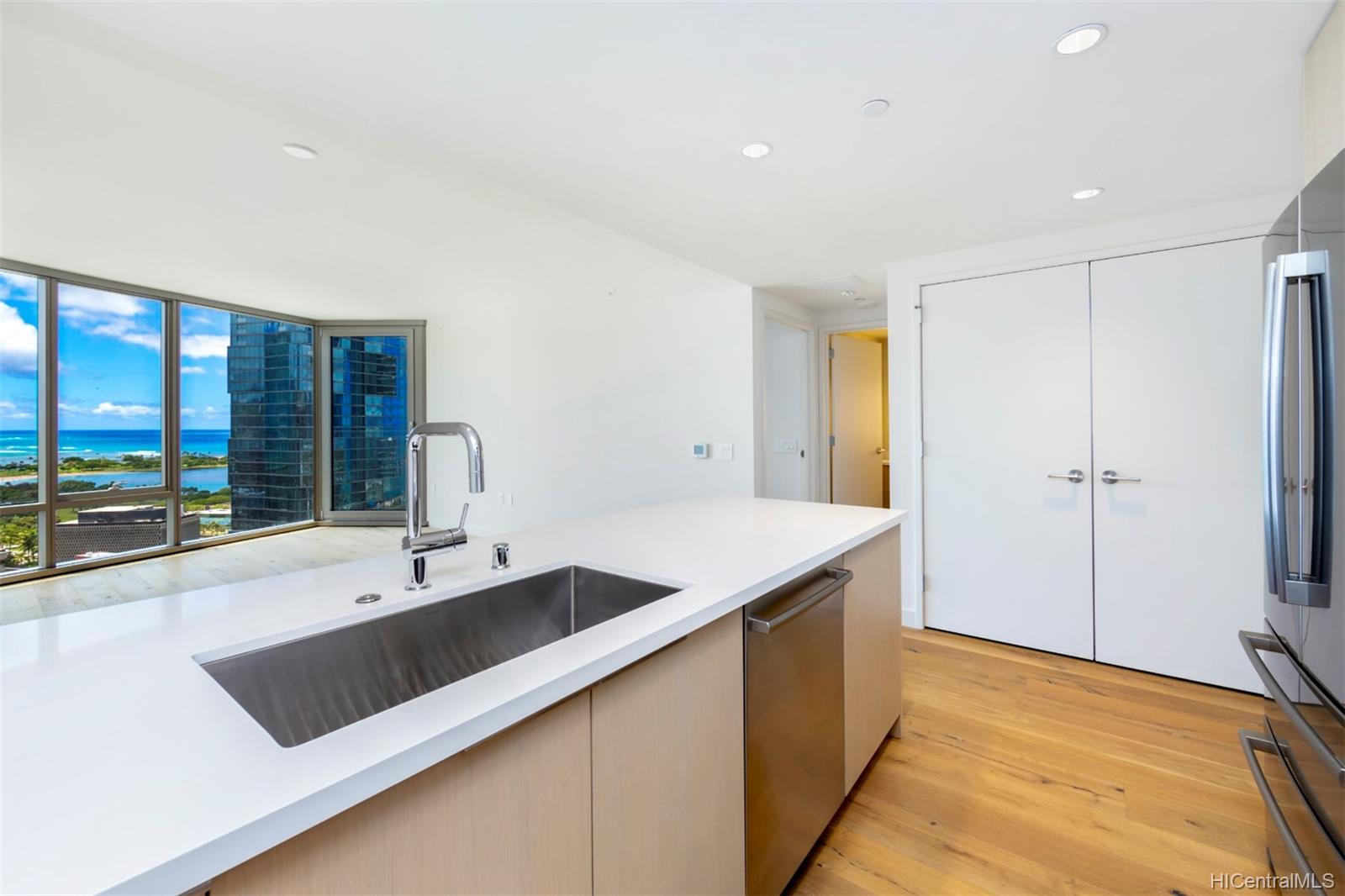1001 Queen Street  Unit 2108