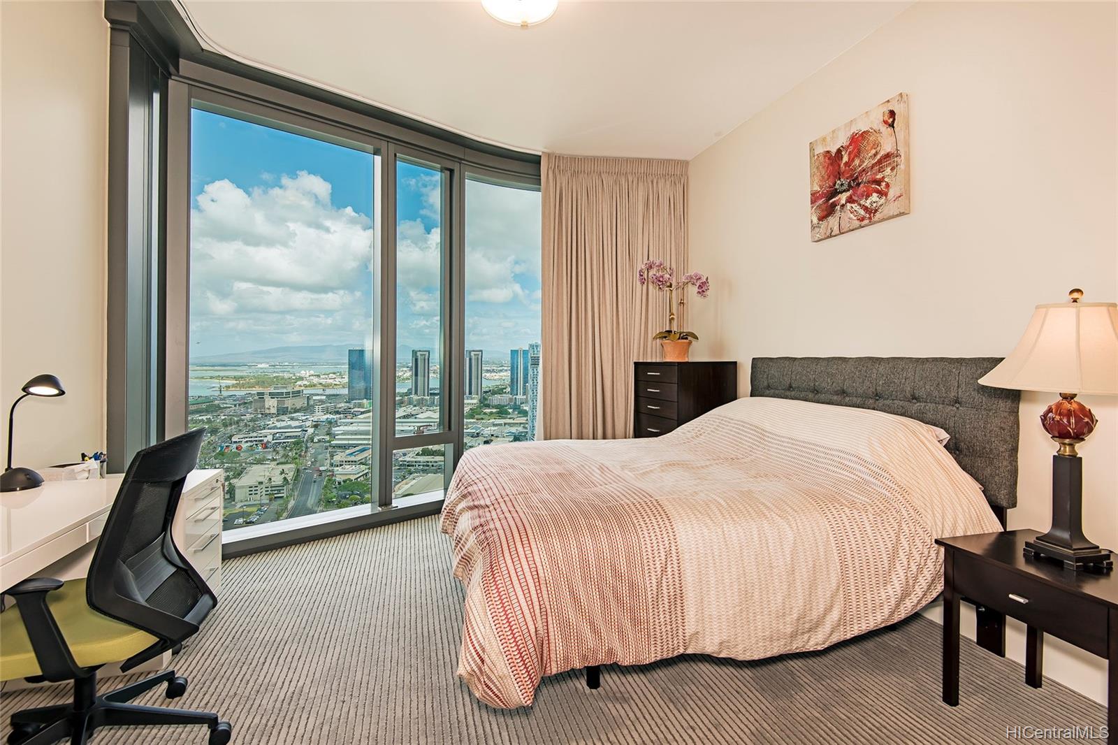 1108 Auahi Street  Unit 3305