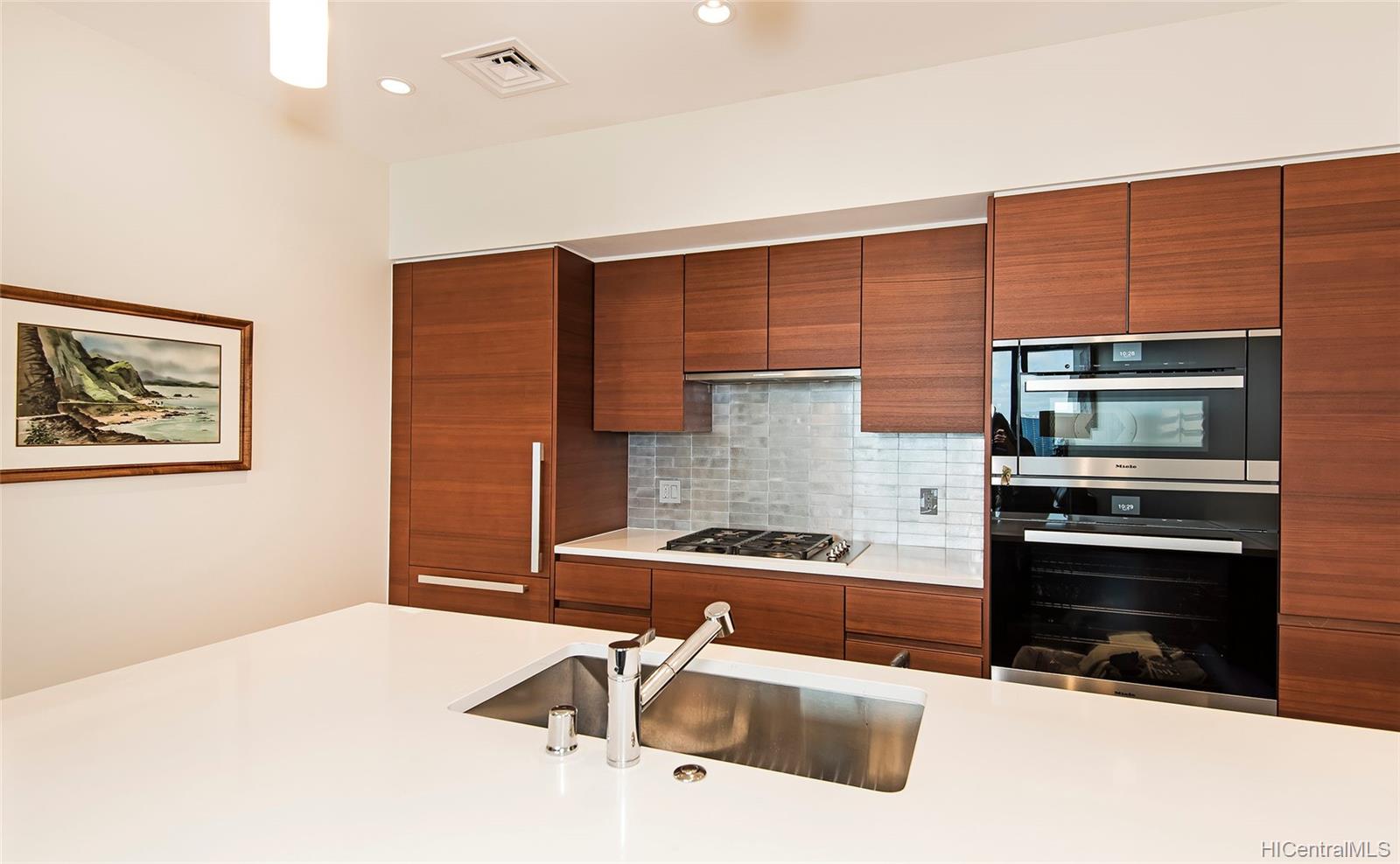 1108 Auahi Street  Unit 3305