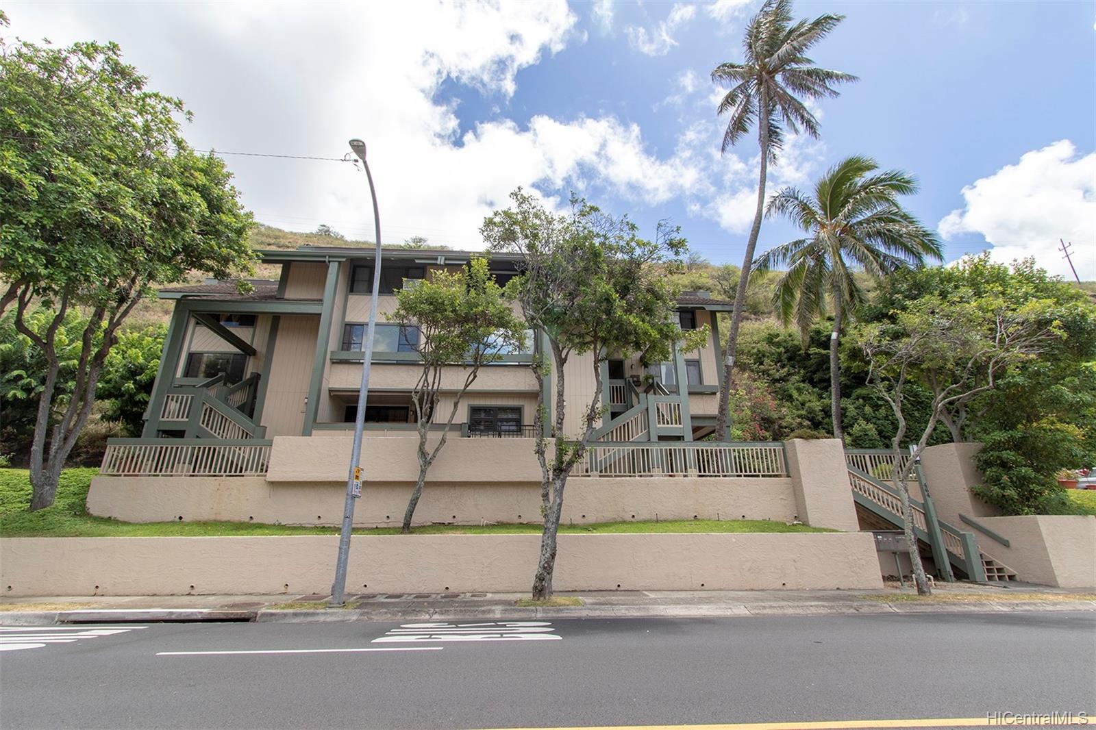 Kawaihae Crescent East 464 Kawaihae Street Unit D Honolulu HI 96825