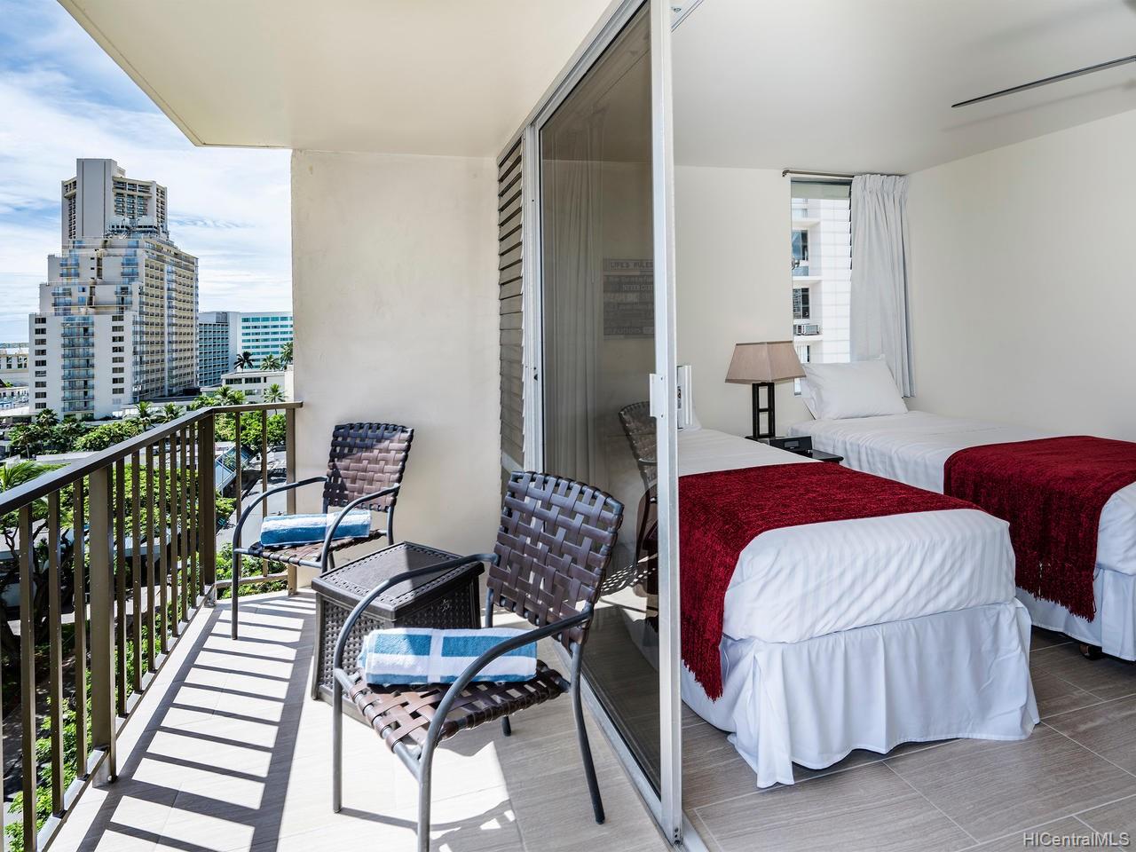 2345 Ala Wai Boulevard  Unit 1101