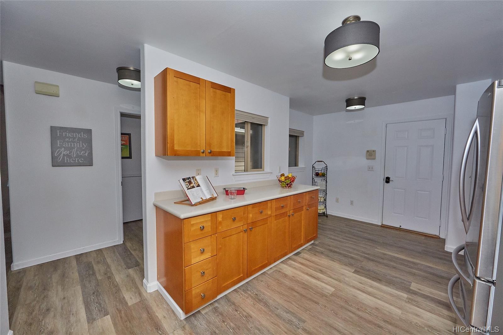 92-7127 Elele Street  Unit 203