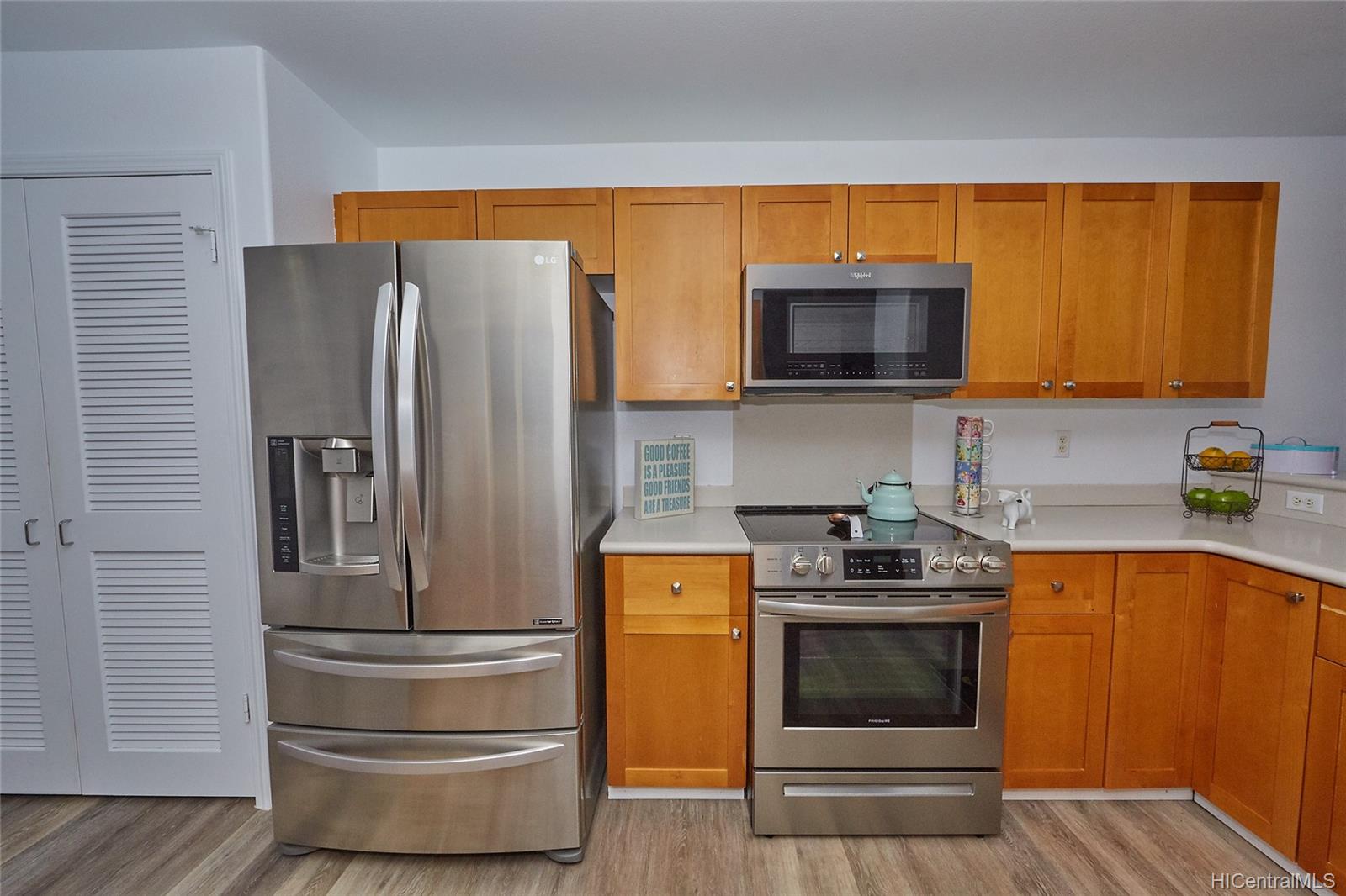 92-7127 Elele Street  Unit 203