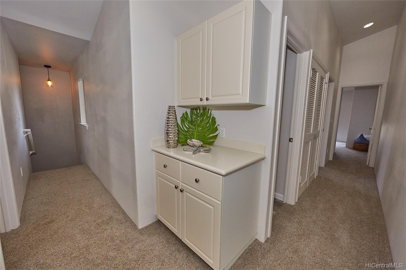 92-7127 Elele Street  Unit 203