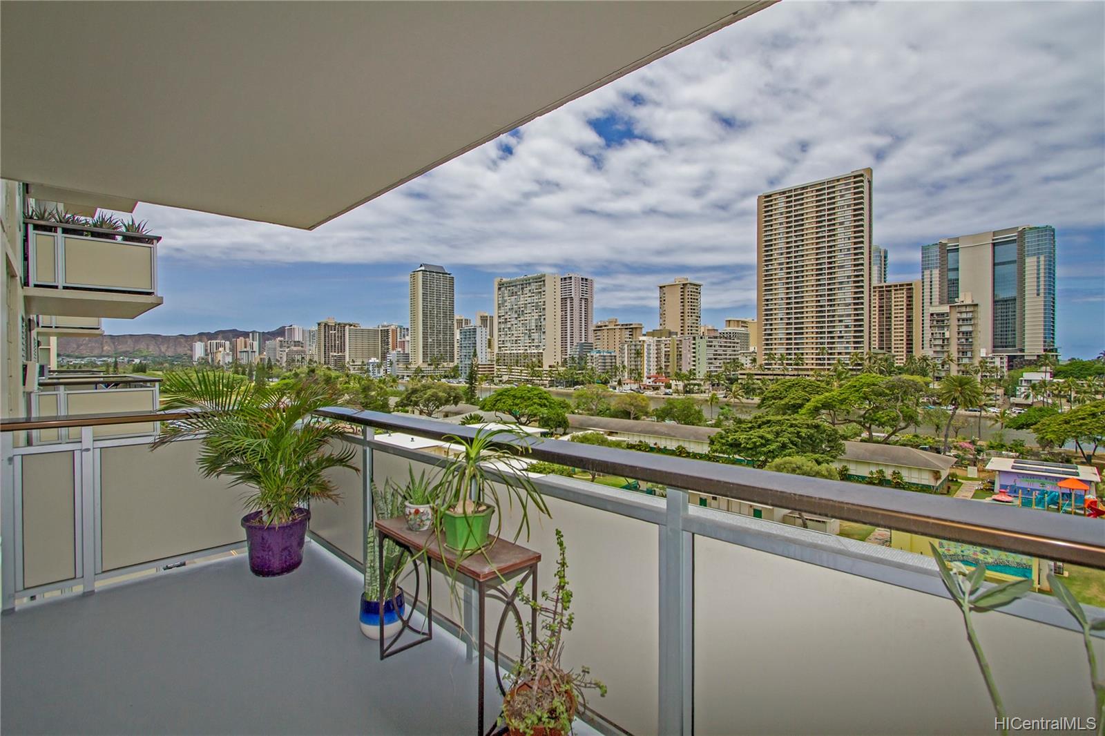 509 University Avenue  Unit 703