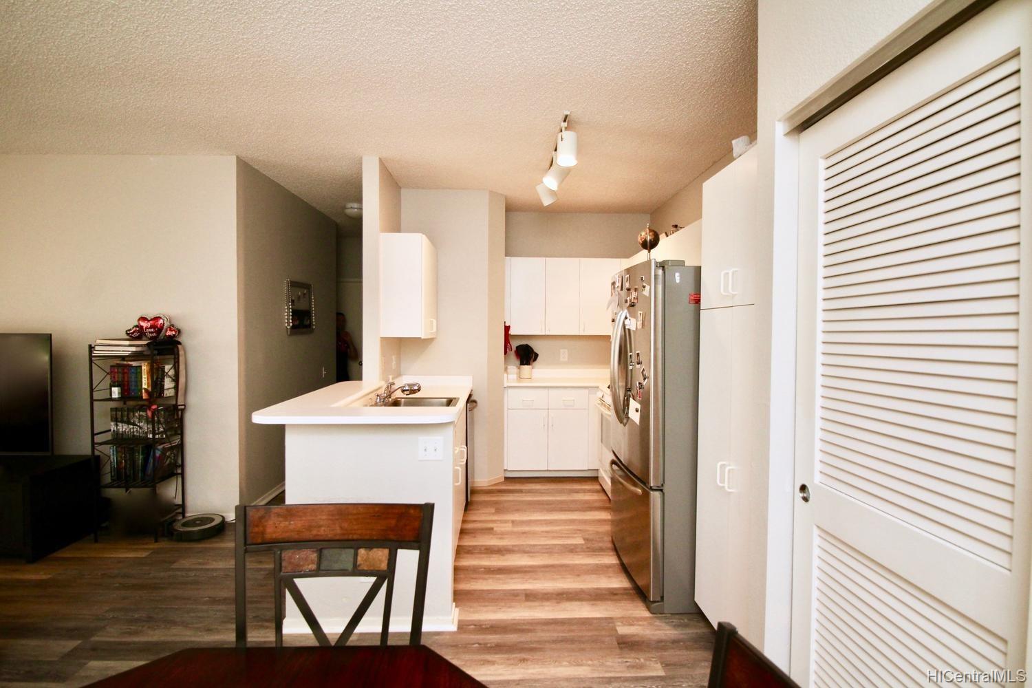 91-525 Puamaeole Street  Unit 37R