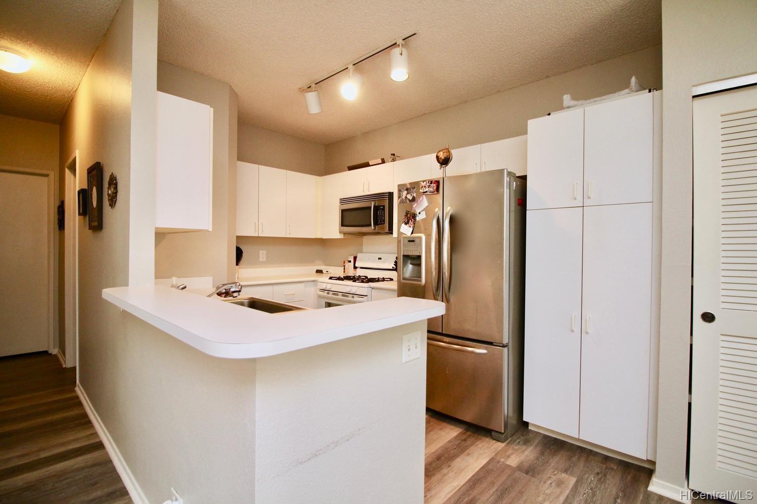 91-525 Puamaeole Street  Unit 37R